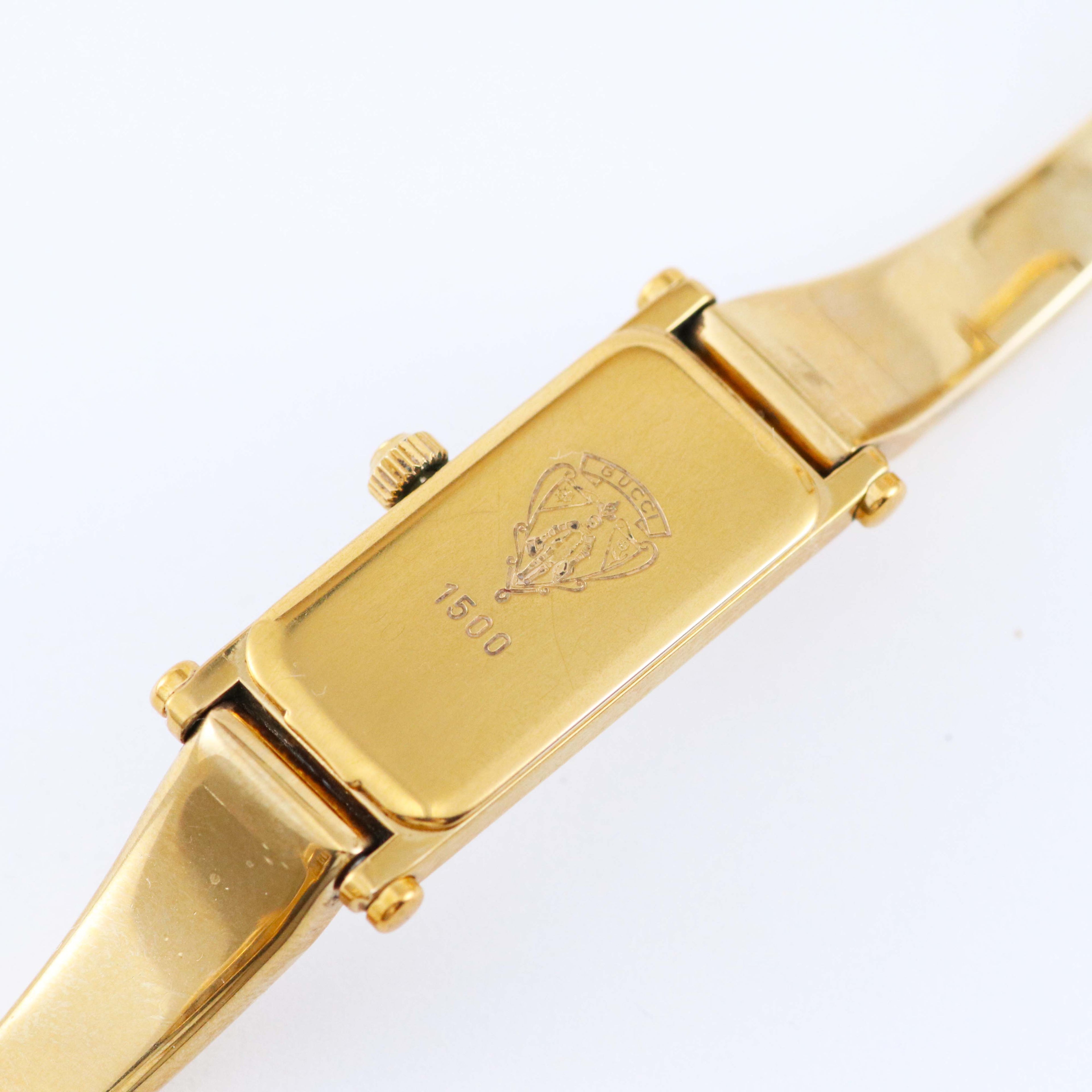 Vintage Gucci 1500L Gold Bracelet Watch – Swiss Made, 1990s