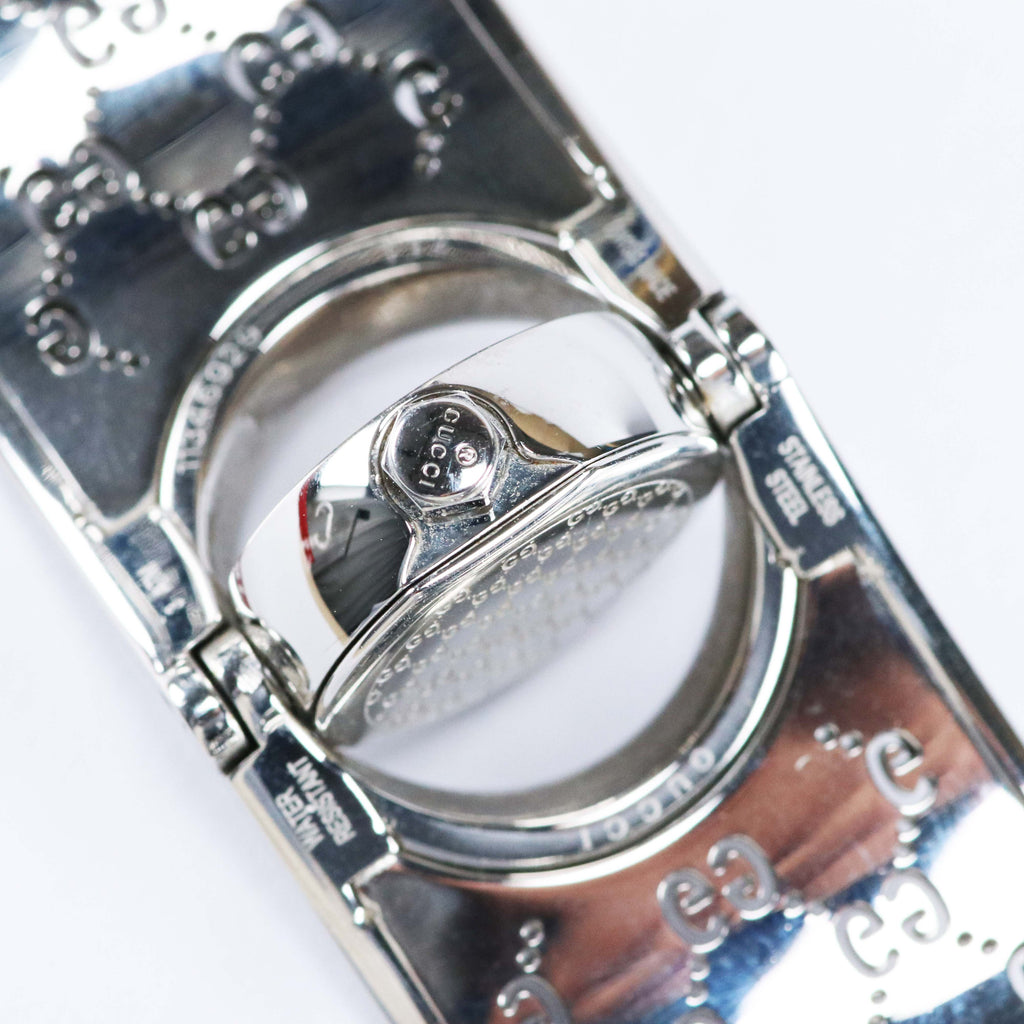 GUCCI ヴィンテージ バングルウォッチ レディース シルバー GG柄 スイス製 クォーツ 約23mm